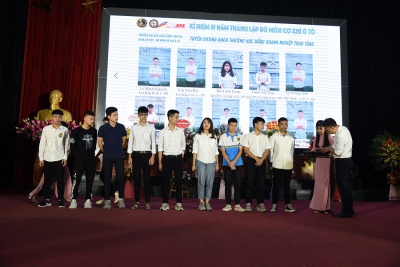 VIMID trao tặng học bổng cho sinh viên có thành tích xuất sắc của trường ĐH Giao thông vận tải