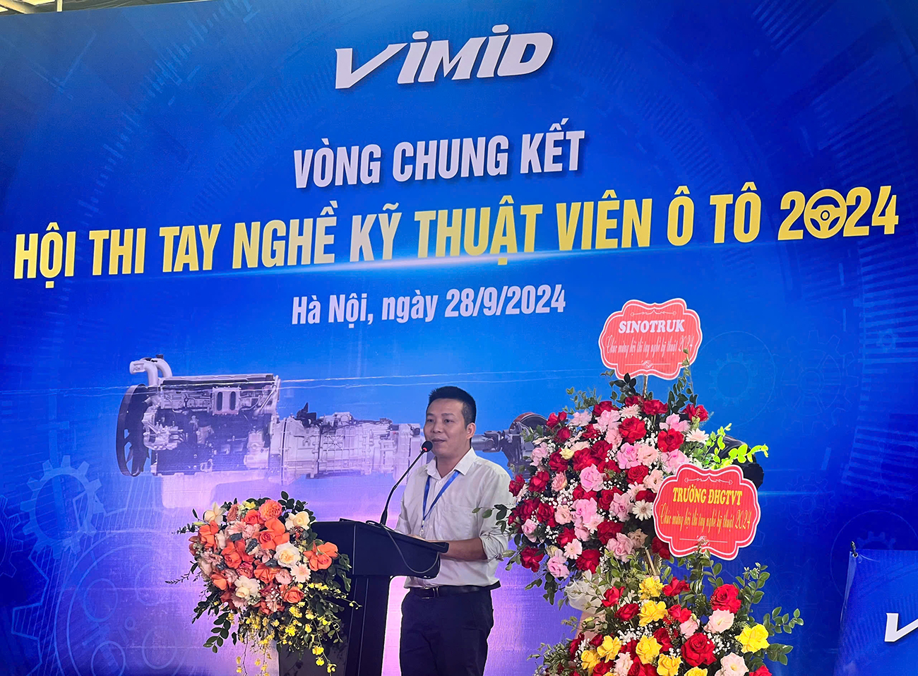 Ông Lê Văn Quang - Giám đốc Khối dịch vụ VIMID phát biểu khai mạc Hội thi KTV Ô tô 2024