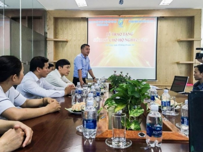 VIMID TRAO SINH KẾ CHO HỘ NGHÈO TẠI ĐÀ NẴNG