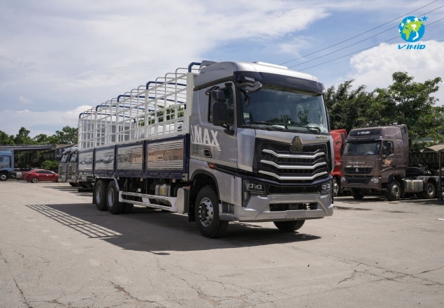 XE TẢI HOWO MAX 280 6X2 KHUNG MUI 9M9 (NEW)