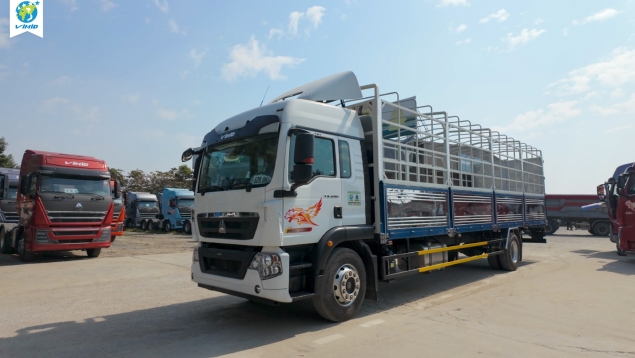 XE TẢI TX 240 4x2 KHUNG MUI 9M9 (NEW)