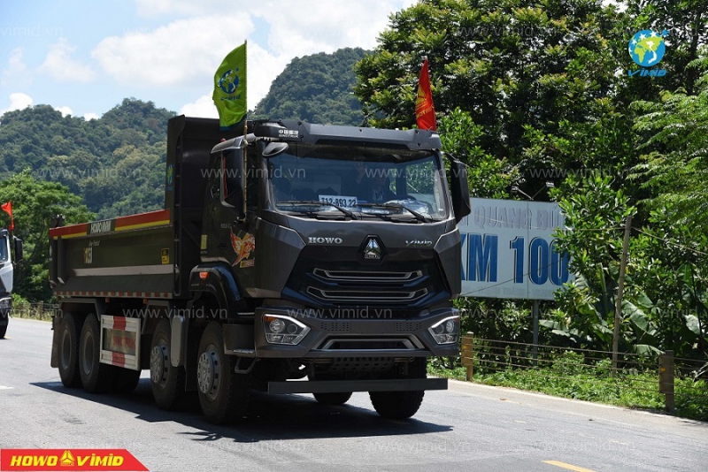 Xe ben VX350 8x4 thùng đúc