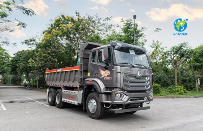 Xe Tải Howo 3 Chân Giá Bao Nhiêu Và Những Điều Bạn Nên Biết