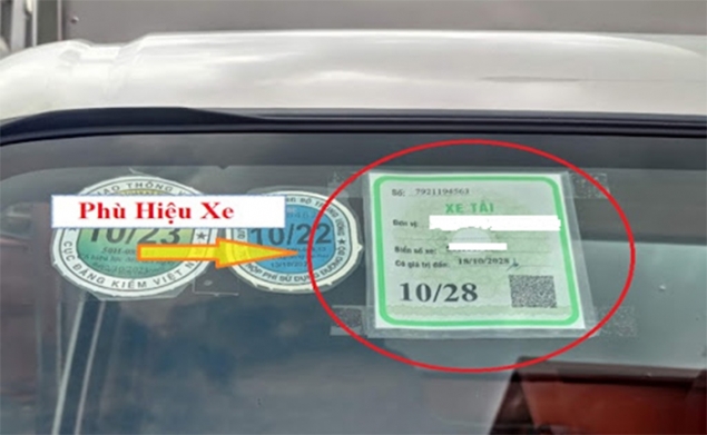 Phù hiệu xe tải là gì? Hồ sơ cấp phù hiệu xe tải gồm những gì?