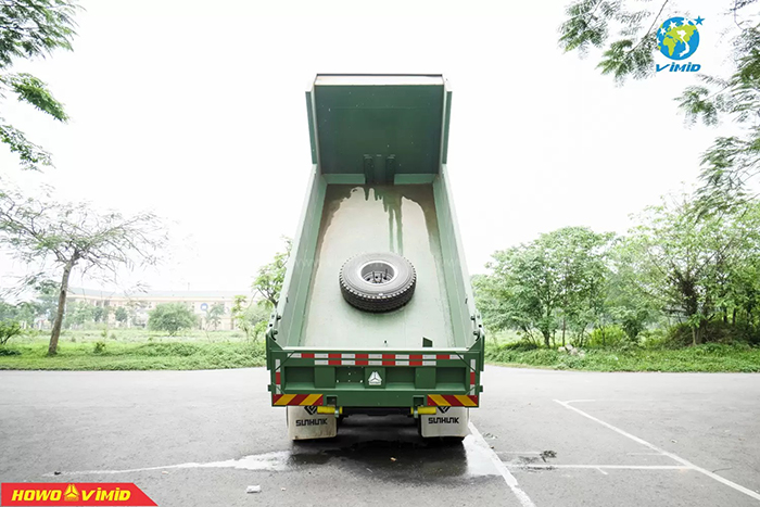 Xe tải ben 10 tấn Howo với nhiều ưu điểm nổi bật