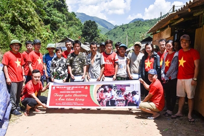 VIMID “TRAO YÊU THƯƠNG – ẤM TẤM LÒNG”