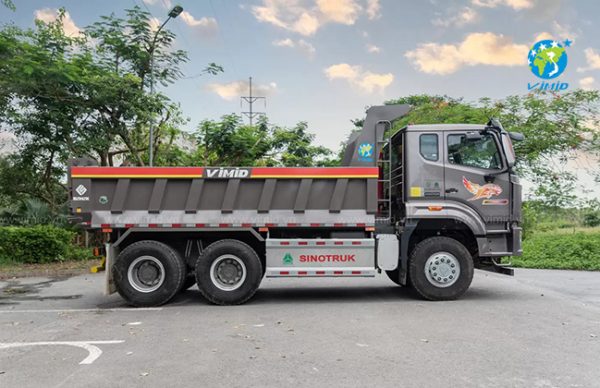 Xe Nâng Tải Là Gì? Những Điều Cần Biết Khi Nâng Tải Xe