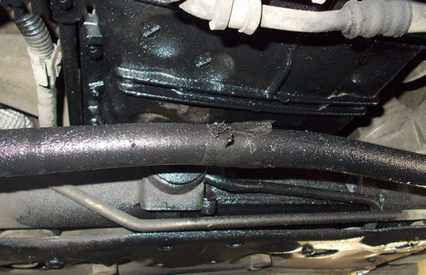 Xe tải bị tụt dầu là gì? Nguyên nhân và cách khắc phục tụt dầu