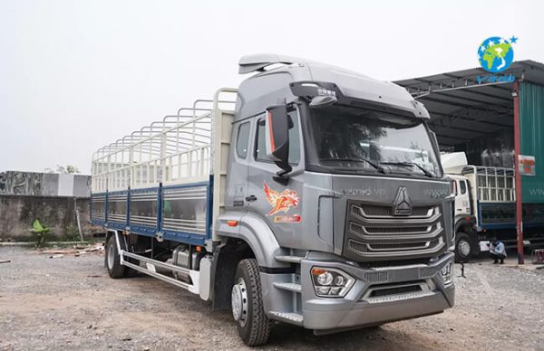 Nhớt xe tải là gì? Xe tải thay bao nhiêu lít nhớt để xe hoạt động trơn tru