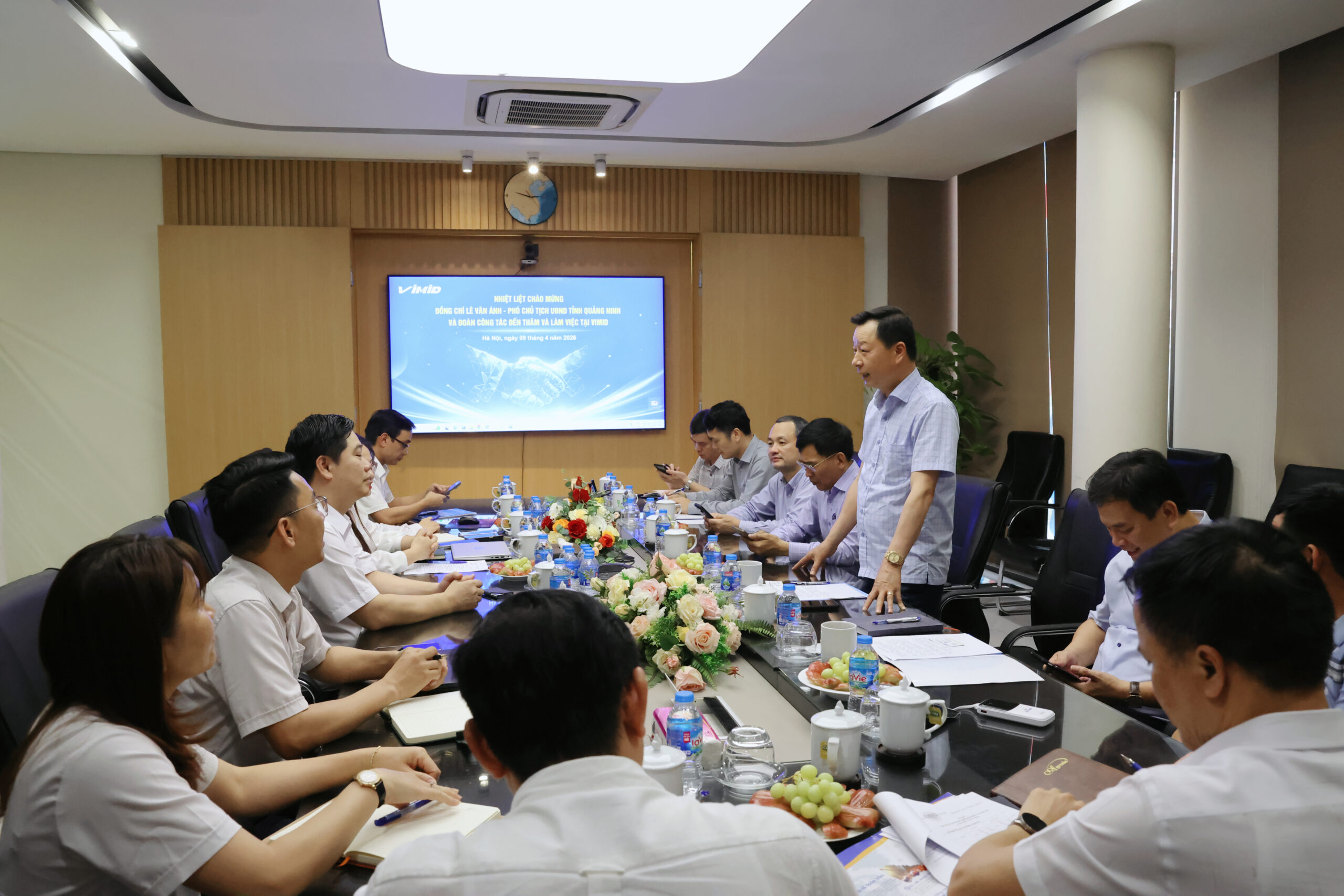 Đoàn công tác UBND tỉnh Quảng Ninh thăm và làm việc tại VIMID: Chủ động chia sẻ, thúc đẩy thu hút doanh nghiệp hoạt động xuất nhập khẩu qua địa bàn tỉnh 1 Đoàn công tác UBND tỉnh Quảng Ninh thăm và làm việc tại VIMID: Chủ động chia sẻ, thúc đẩy thu hút doanh nghiệp hoạt động xuất nhập khẩu qua địa bàn tỉnh