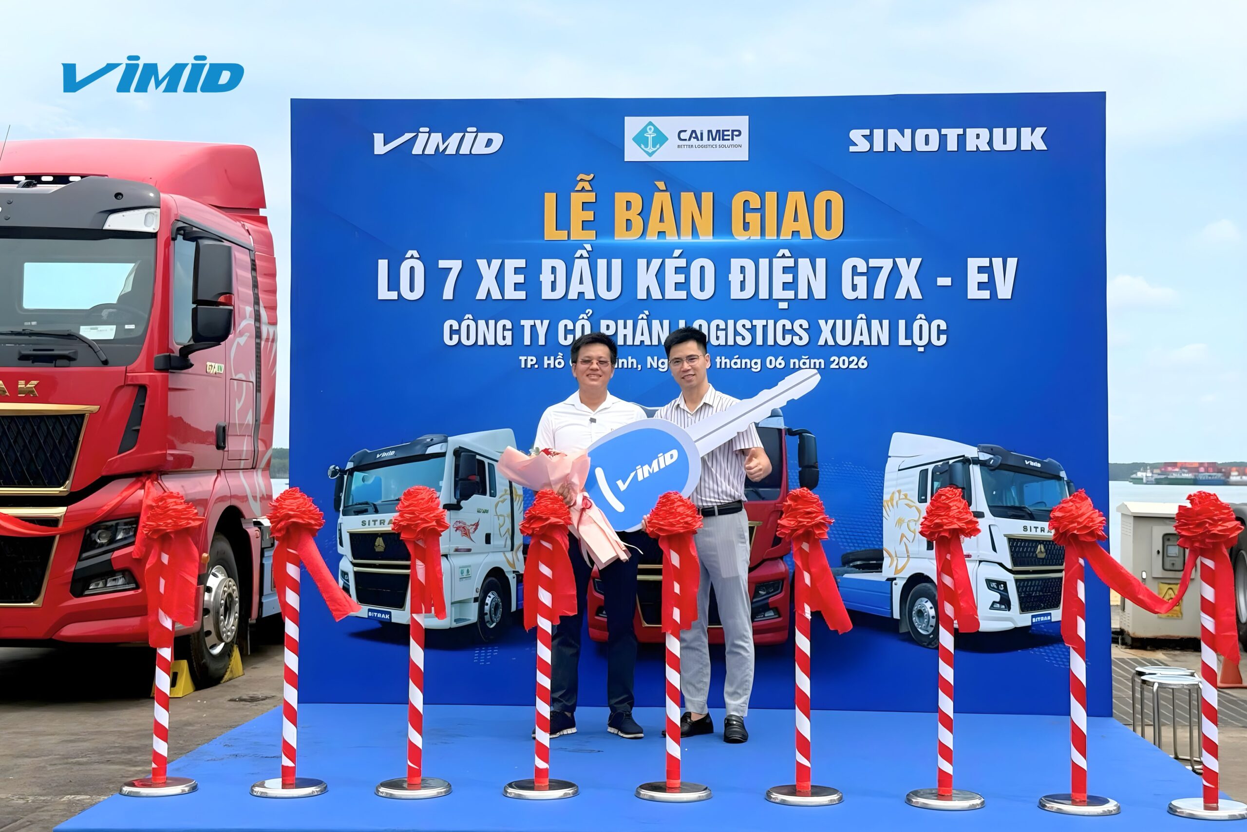 Lễ bàn giao đầu kéo điện G7X-EV: VIMID tiếp tục đồng hành khách hàng chuyển đổi xanh toàn diện 3 xe đầu kéo chất lượng cao