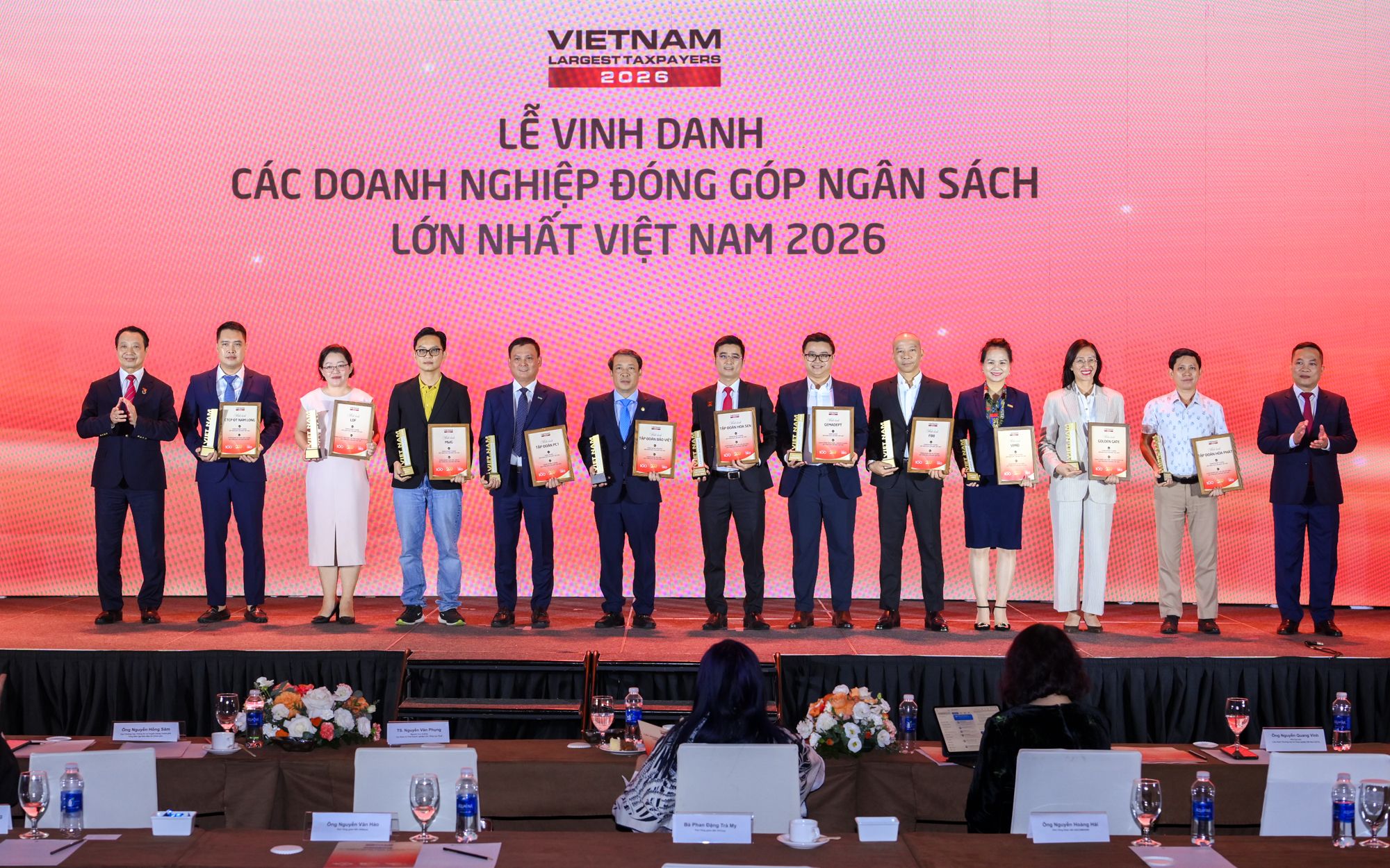 VIMID tự hào đón nhận loạt giải thưởng tại Lễ vinh danh các doanh nghiệp đóng góp ngân sách lớn nhất Việt Nam 2026