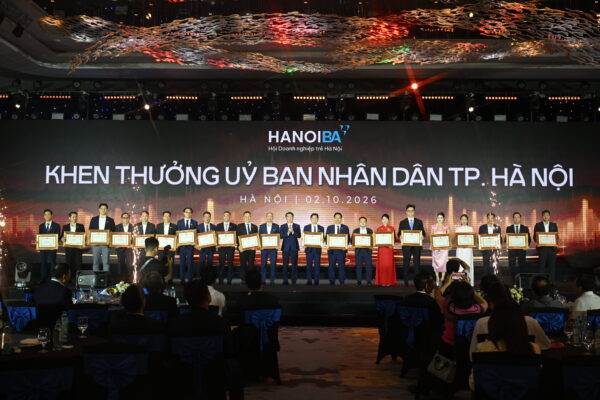 VIMID tự hào đón nhận Bằng khen cấp thành phố, đưa vận tải xanh trở thành điểm nhấn tại Tết doanh nhân trẻ 2026