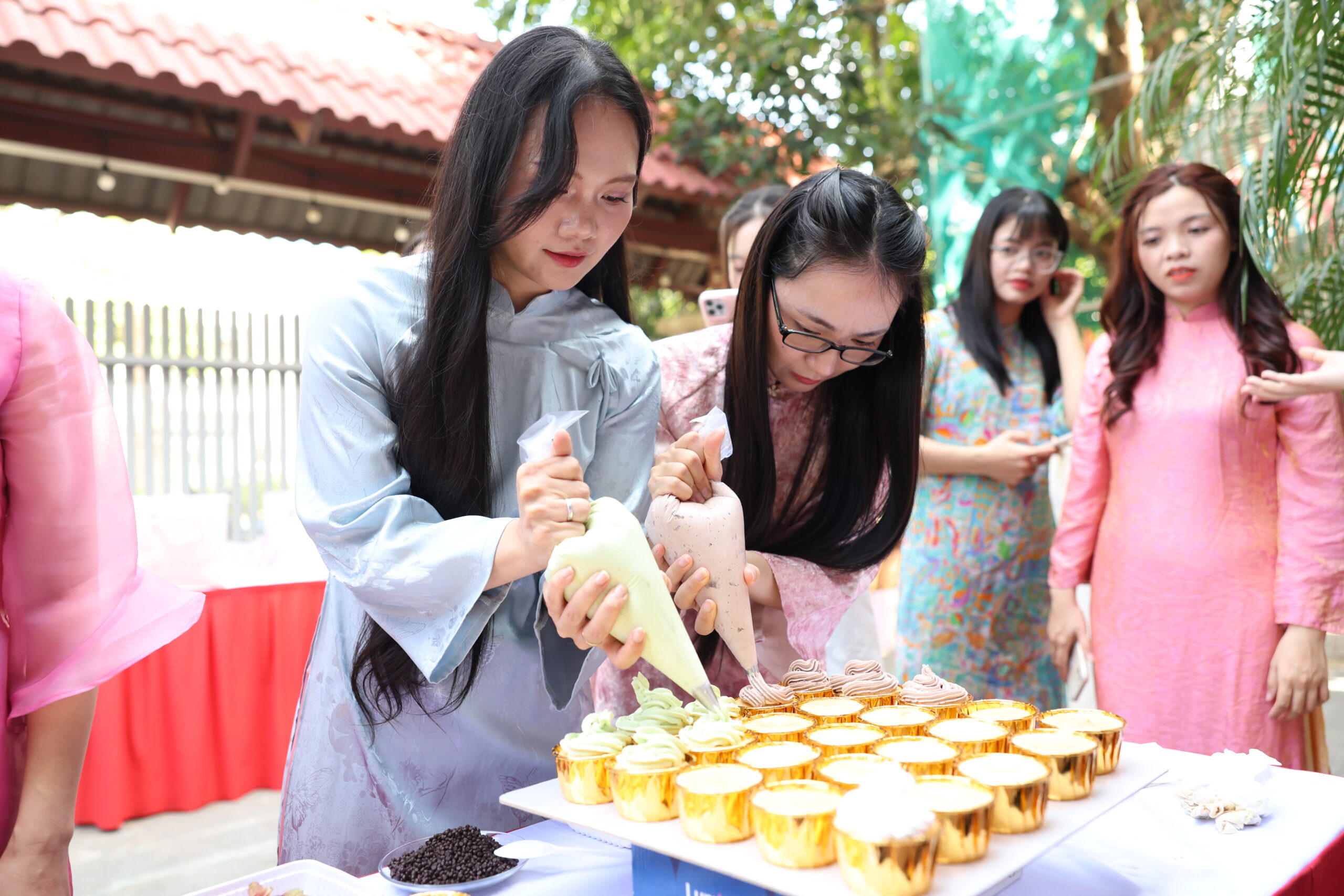 Rộn ràng không khí chào mừng ngày Phụ nữ Việt Nam, VIMID tôn vinh những “Bông hoa đẹp nhất”