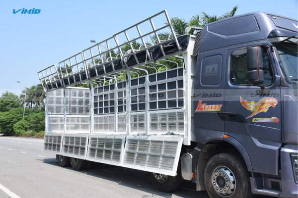 Xe tải thùng HOWO TH7 350 8x4 khung mui nâng bửng hông 9M7
