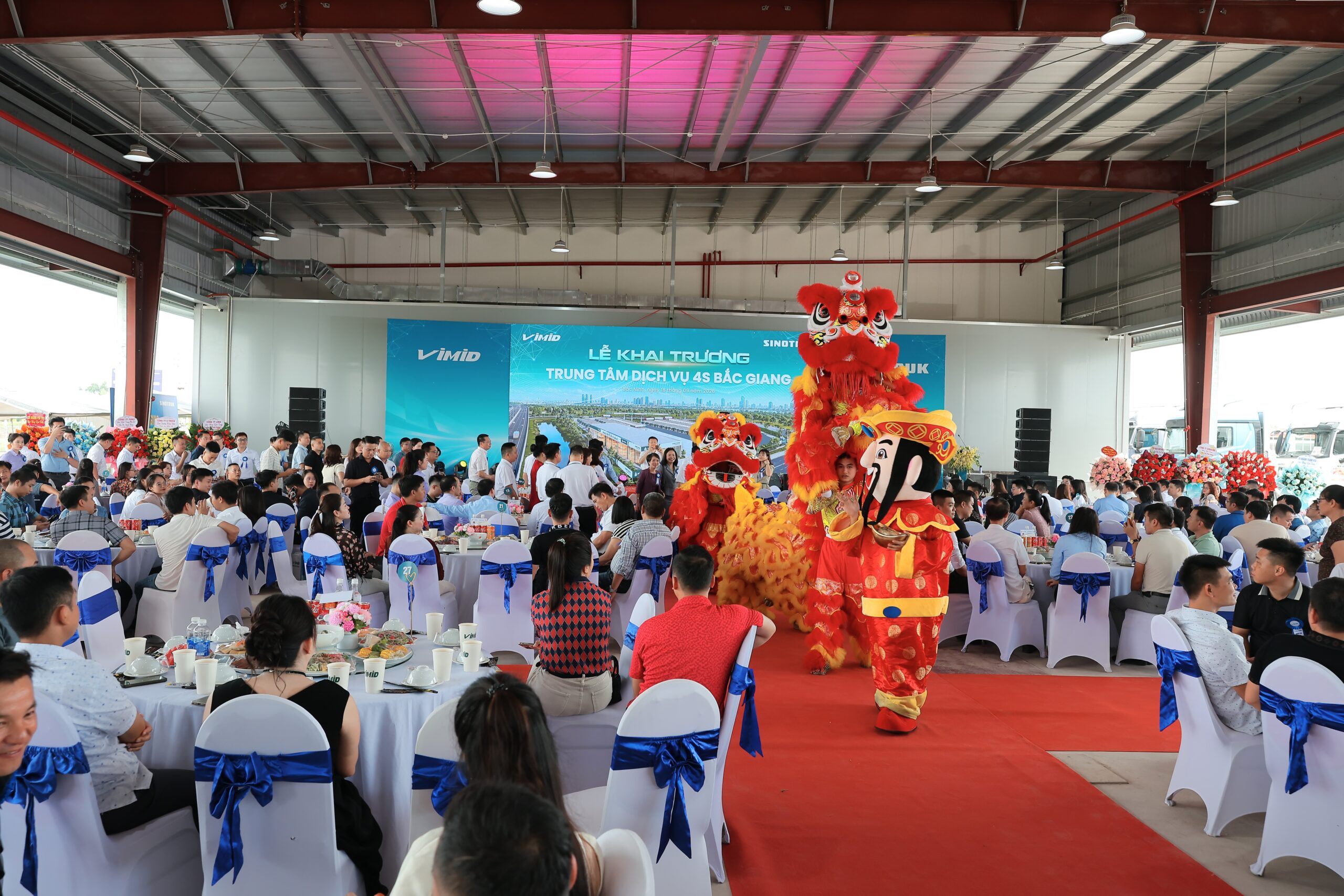 Official opening of Bac Giang 4S Service Center, Expanding Integrated Service Network 24 Official opening of Bac Giang 4S Service Center, Expanding Integrated Service Network