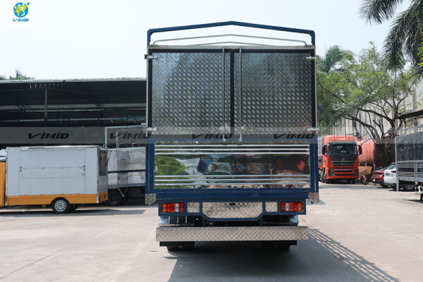 Xe tải thùng HOWO V750L 4x2 khung mui 6M3