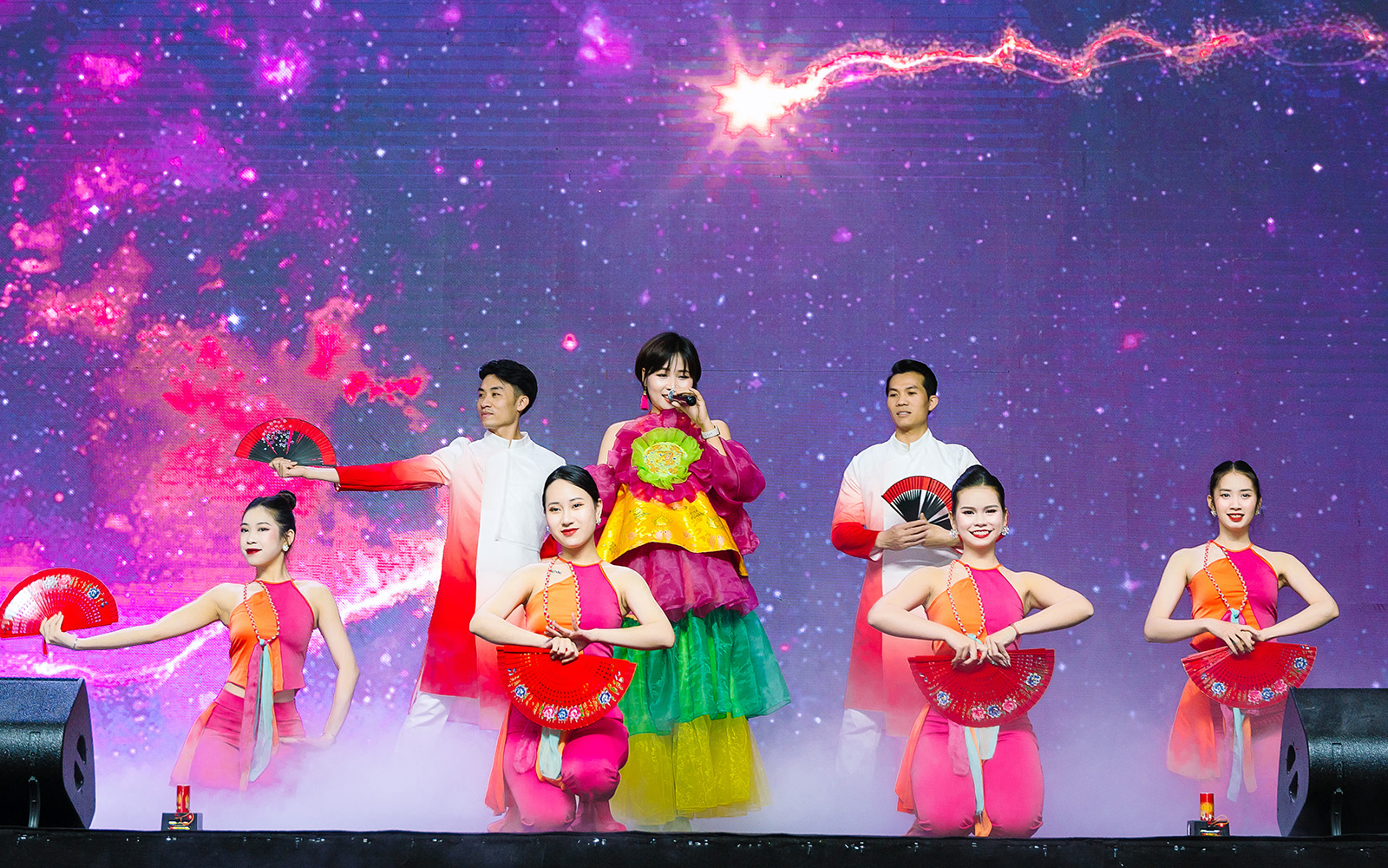 Chương trình Táo Quân tổng kết năm 2023 điểm lại các hoạt động năm vừa qua của hệ thống với góc nhìn đa chiều, thú vị