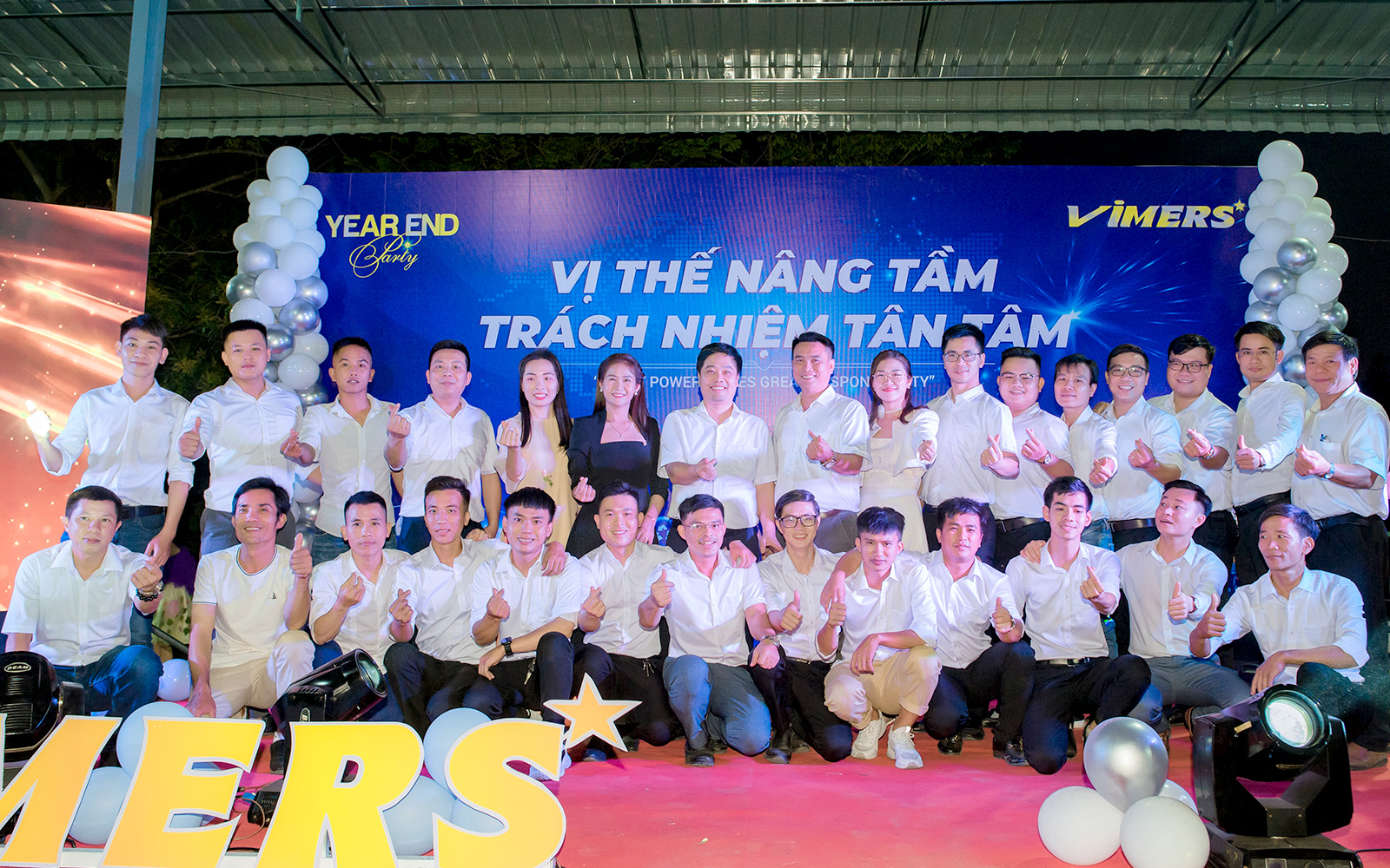 Không khí Year End Party 2023 sôi nổi tại các điểm Vùng - Chi nhánh.