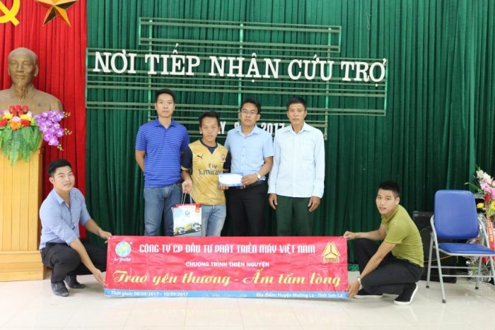TRAO YÊU THƯƠNG – ẤM TẤM LÒNG TRAO YÊU THƯƠNG – ẤM TẤM LÒNG 6 TRAO YÊU THƯƠNG – ẤM TẤM LÒNG TRAO YÊU THƯƠNG – ẤM TẤM LÒNG