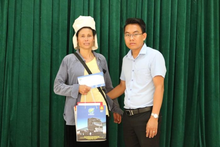 TRAO YÊU THƯƠNG – ẤM TẤM LÒNG TRAO YÊU THƯƠNG – ẤM TẤM LÒNG 9 TRAO YÊU THƯƠNG – ẤM TẤM LÒNG TRAO YÊU THƯƠNG – ẤM TẤM LÒNG
