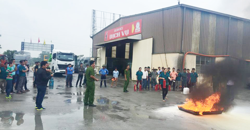VIMID TẬP HUẤN PHÒNG CHÁY CHỮA CHÁY 5 VIMID TẬP HUẤN PHÒNG CHÁY CHỮA CHÁY