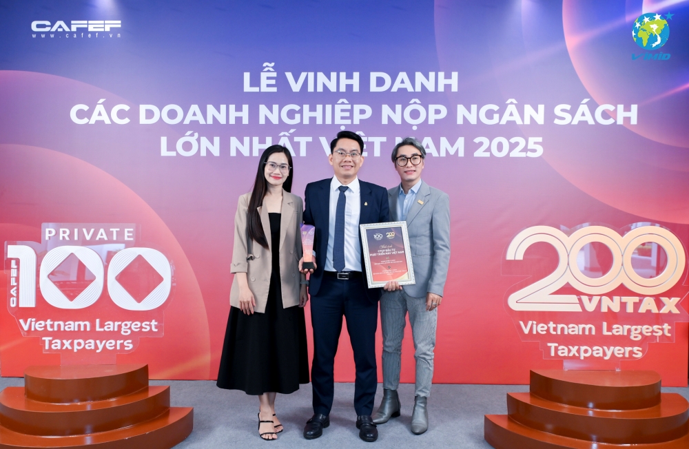 VIMID Honored with Dual Awards: Top 64 Private Enterprises Contributing the Highest Budget in Vietnam and Top 7 Private Enterprises in the Distribution – Retail Sector in 2024