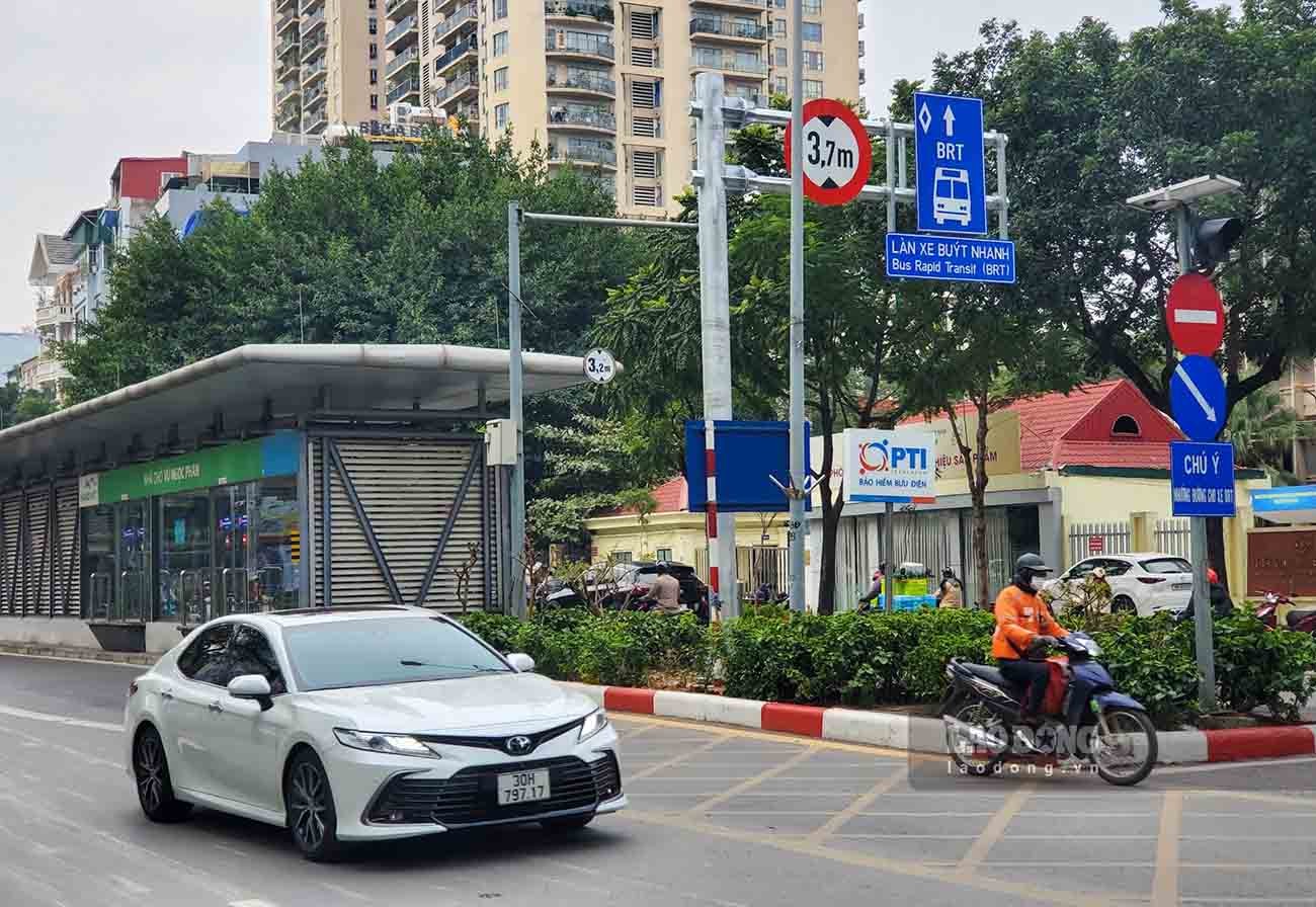 Mức phạt đi vào làn BRT mới nhất 2026 theo nghị định 168