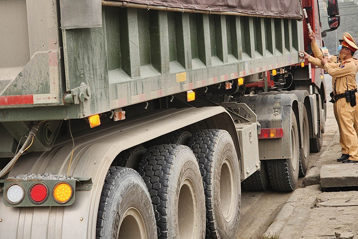 Cách đo chiều cao xe tải