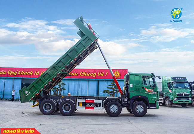 Giá thành của dòng xe Howo 371 4 chân