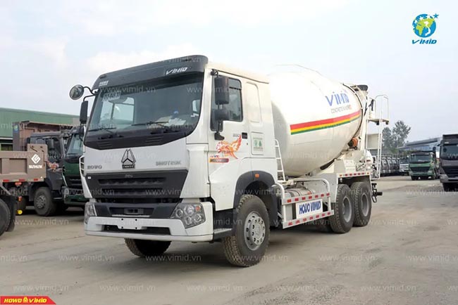 Ngoại thất của xe trộn bê tông HOWO V7G 380 12m3