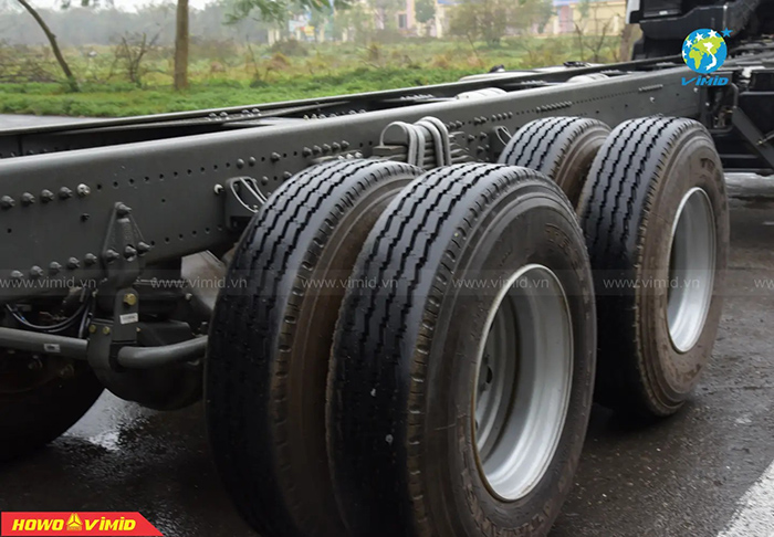 Nguyên nhân gây ảnh hưởng đến tuổi thọ lốp ô tô 