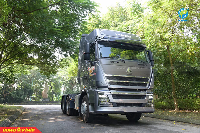 Thường xuyên kiểm tra lốp của xe đầu kéo