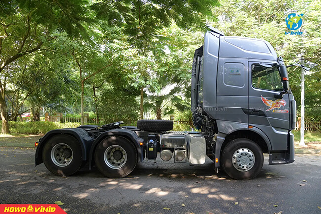 Tại sao phải thay dầu nhớt cho xe đầu kéo?