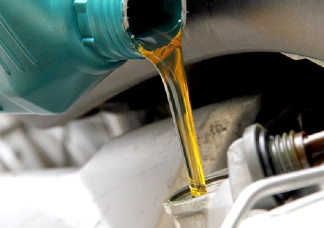 Tại sao chúng ta phải thay nhớt xe tải?