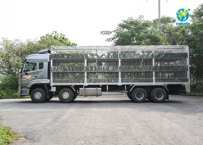 Dòng xe tải NX 8X4 chở gia súc chất lượng